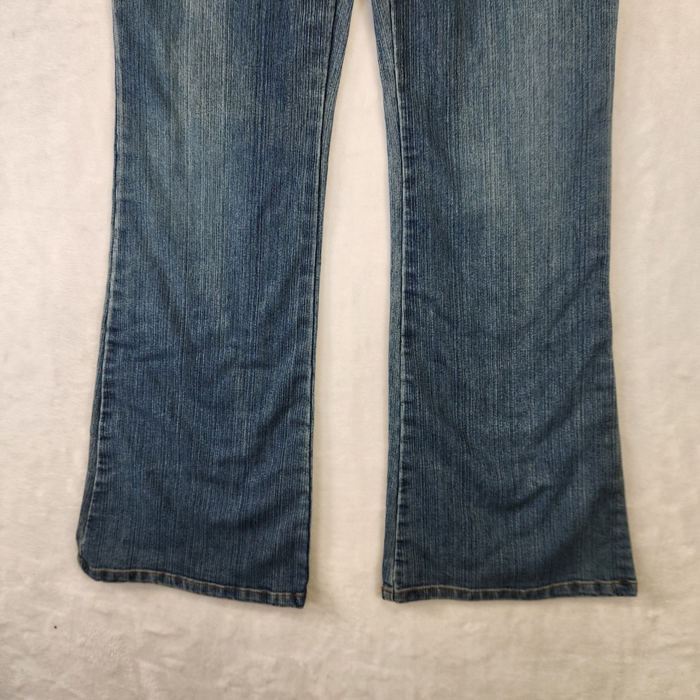 UNIONBAY Stretch Bootcut Jeans Medium Wash Denim Women Size 9 32 - Picture 3 of 8